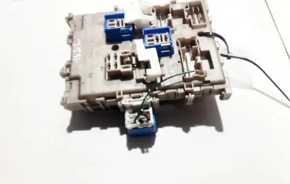 Nissan Almera N16 Fuse box set 243505M300 0829001