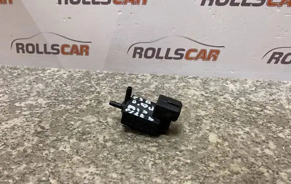 BMW 5 E39 Turbo solenoid valve 1742712 72234100