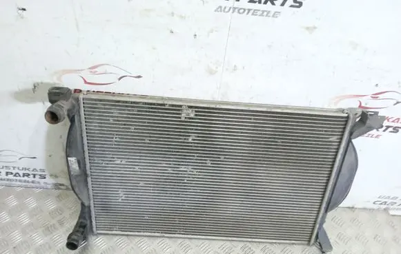 Audi A4 S4 B6 8E 8H Coolant radiator