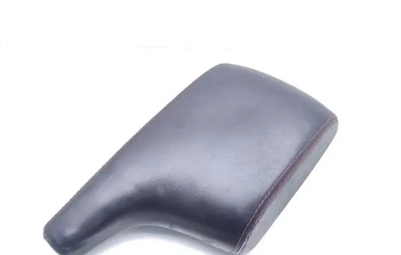 Mazda 3 III Armrest 