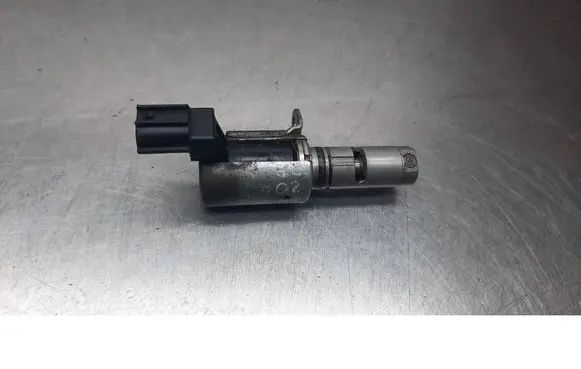 Ford Focus C-MAX Coolant heater control valve 4M5G-6L713-AE