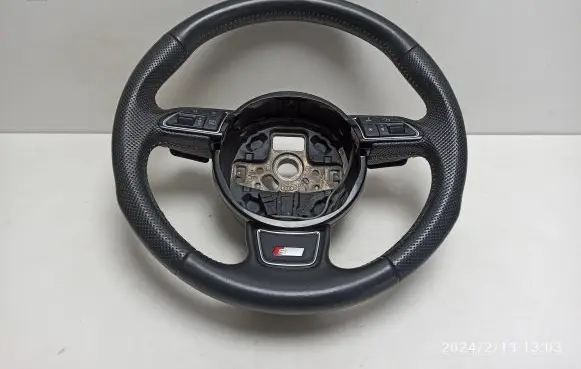 Audi Q3 8U Steering wheel 8U0419091S