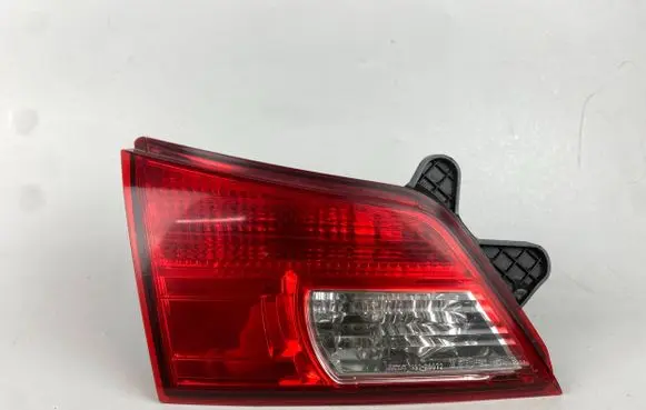 Subaru Outback Tailgate rear/tail lights