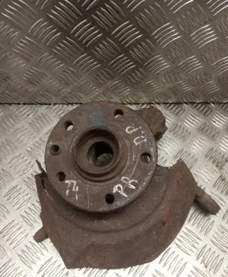 Volkswagen Transporter - Caravelle T4 Front wheel hub