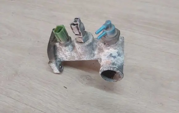Toyota RAV 4 (XA10) Vacuum valve 