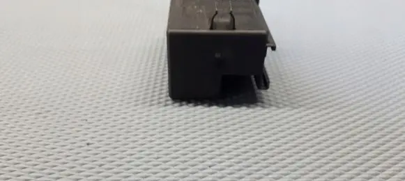 BMW 3 E36 Glow plug pre-heat relay 72RB500