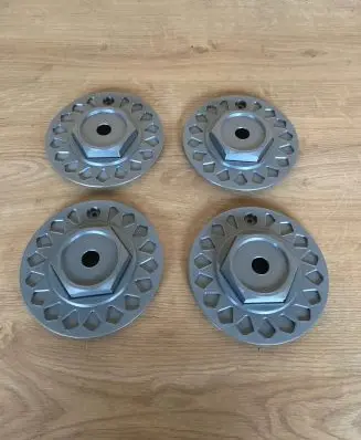 BMW 5 E28 Non-original wheel cap 