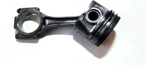 Volkswagen PASSAT B6 Piston with connecting rod 038j