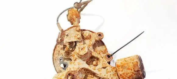 Rear wheel hub