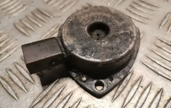 Mercedes-Benz C W203 Camshaft pulley/ VANOS 2710510177