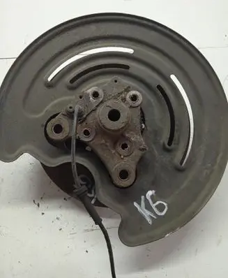 Opel Vivaro Rear wheel hub