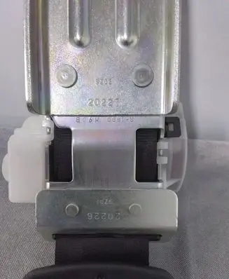 Subaru Forester SK Rear seatbelt 64680SJ010VH Q0762116 64680SJ013VH