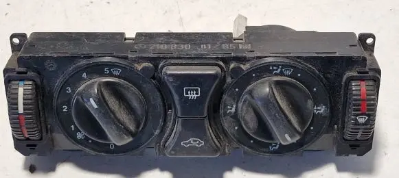 Mercedes-Benz E W210 Climate control unit 2108300185