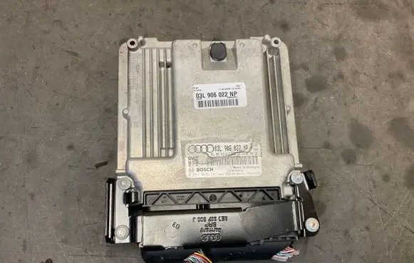 Audi A5 8T 8F Engine control unit/module ECU 03L906022NP 0281016141 03L906019AL