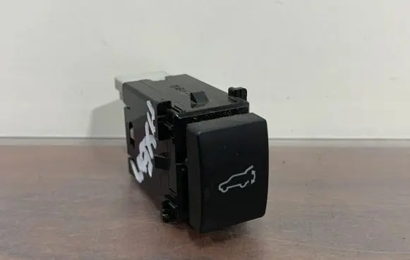 Subaru Ascent Tailgate/boot open switch button 21108MD