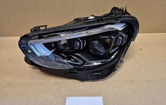 Mercedes-Benz E W213 Headlight/headlamp A2139066710