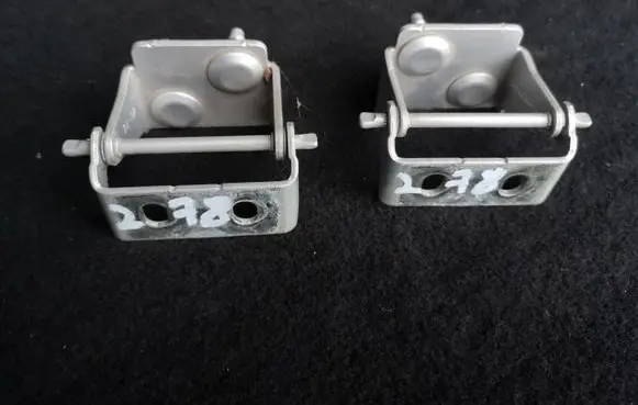 Ford Focus Tailgate/trunk/boot hinge AM51U42900AE AM51U42901AE