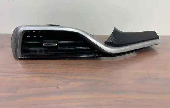 Subaru Ascent Dash center air vent grill 66110XC00A