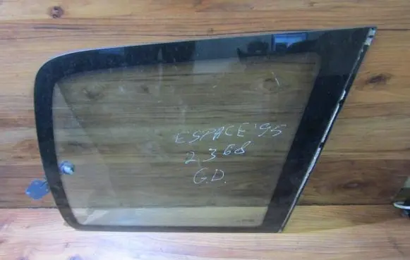 Rear side window