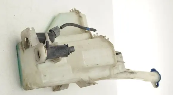 KIA Sportage Windshield washer fluid reservoir/tank 986103W000