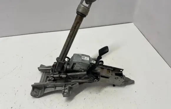 Steering wheel axle set