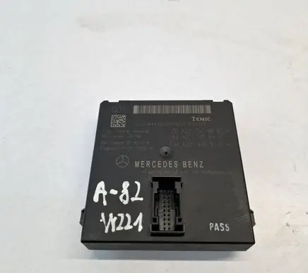 Mercedes-Benz S W221 Gateway control module A2215408845 A2215408945
