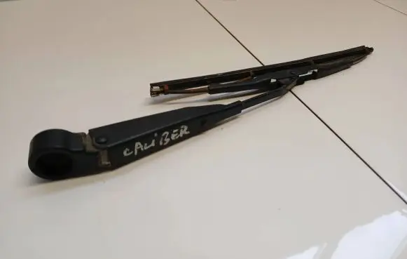 Dodge Caliber Rear wiper blade arm 05303787AD