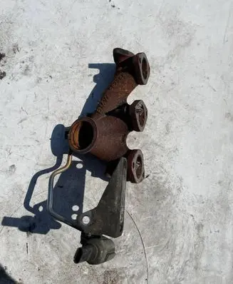 BMW 2 F45 Exhaust manifold 8519887