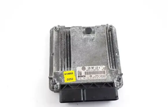 Skoda Octavia Mk2 (1Z) Engine control unit/module 1Z0907115A 8P0907115B 0261S02339