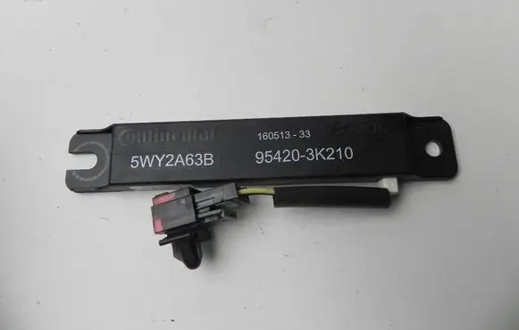 KIA Sportage Aerial antenna amplifier 954203K210 U183