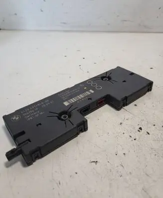 BMW 3 E90 E91 Aerial antenna amplifier 6934846