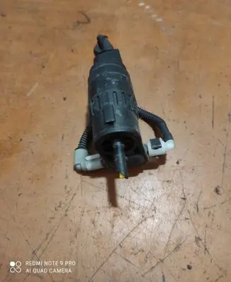 Skoda Rapid (NH) Windscreen/windshield washer pump 1K6955651 040617