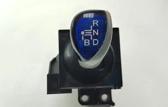 Toyota Prius (XW30) Gear shifter/selector 75C582