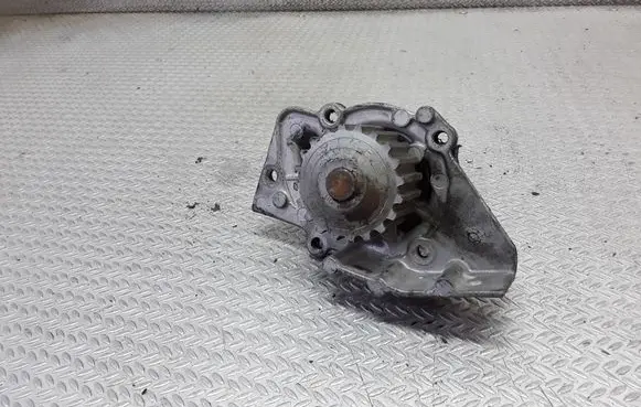Peugeot 307 Water pump 9630772680C