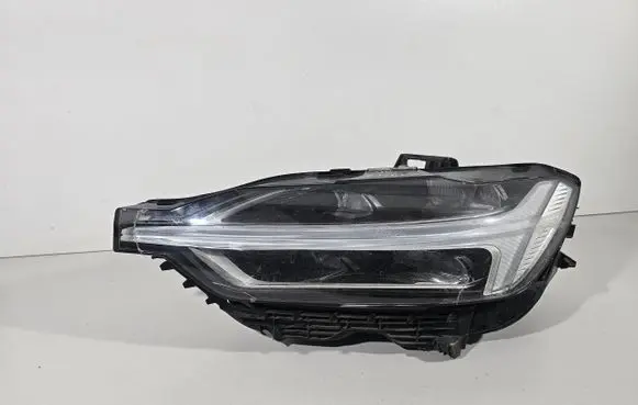 Volvo XC60 Headlight/headlamp 32133546