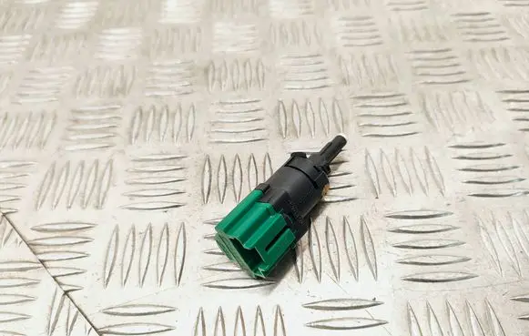 Citroen DS5 Brake pedal sensor switch 9670430580