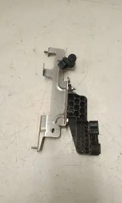 Maserati Grecale Fender mounting bracket 670181851