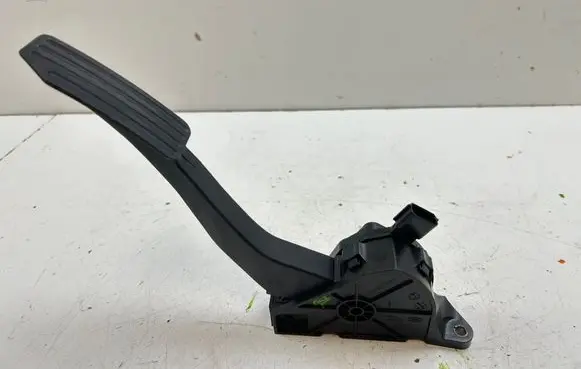 Land Rover Evoque I Accelerator throttle pedal FK729F838AC