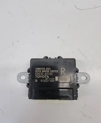 Lexus RX 450H Wing mirror control module 8943048100