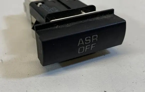 Traction control (ASR) switch