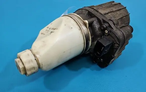 Opel Astra H Power steering pump 13192897 IMPRK1573411