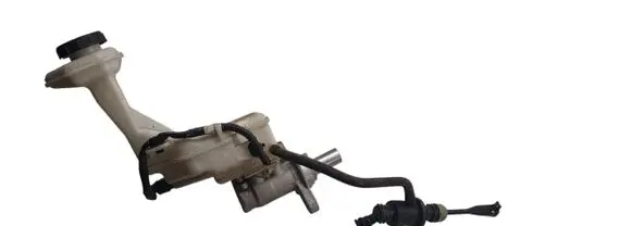 Nissan Qashqai Master brake cylinder 0204790171