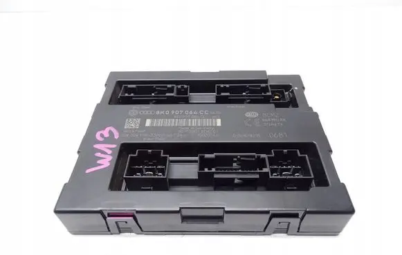 Audi A5 8T 8F Comfort/convenience module 8K0907064CC