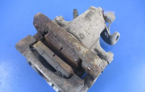 Opel Insignia A Rear brake caliper