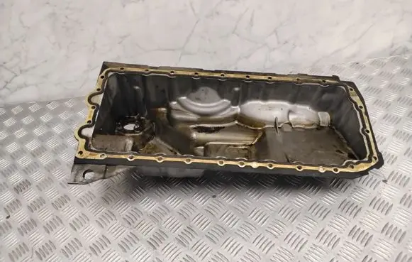 BMW 5 F10 F11 Oil sump 7586555