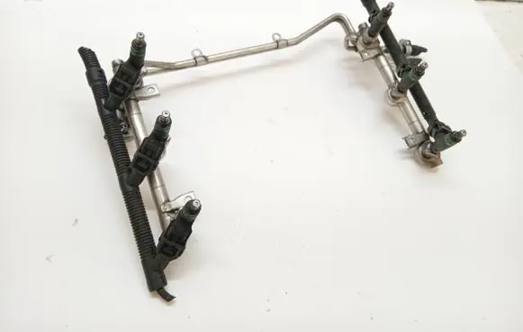 Audi A6 S6 C5 4B Fuel main line pipe 06C133681J