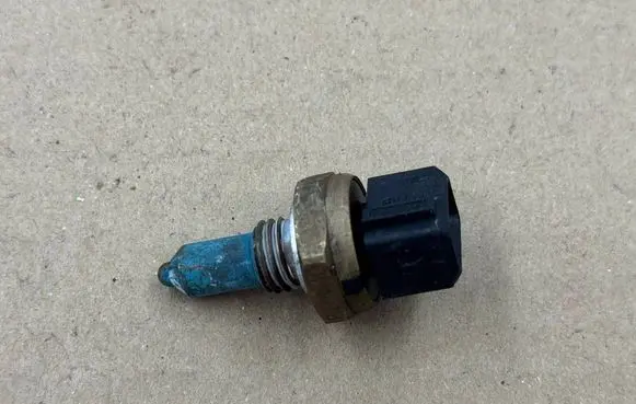 BMW 3 E90 E91 Coolant temperature sensor 1433076