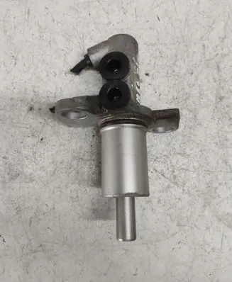 Volkswagen PASSAT B5.5 Master brake cylinder