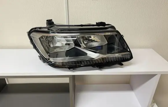 Volkswagen Tiguan Headlight/headlamp 5NB941006B 030110120200