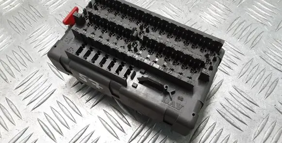 Peugeot 306 Fuse module 9458962580